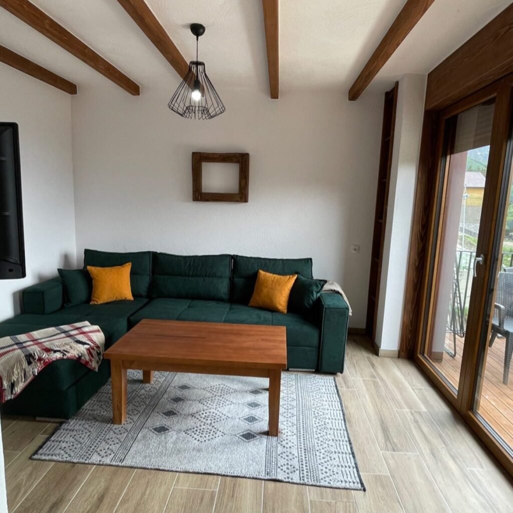 Villa me qera Prevalle