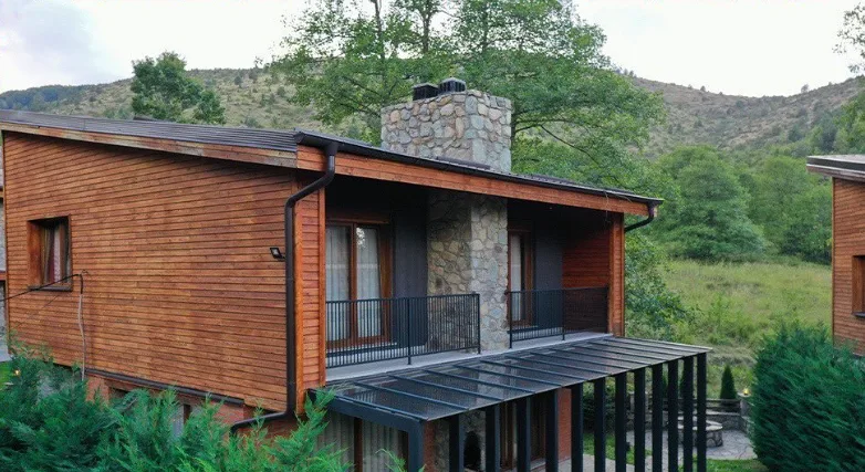 Villa me qera Brezovice