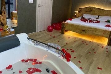 VIlla me qera Jezerc