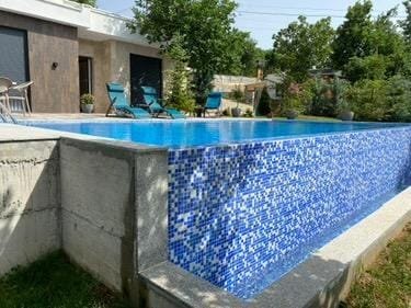 Villa NYEL